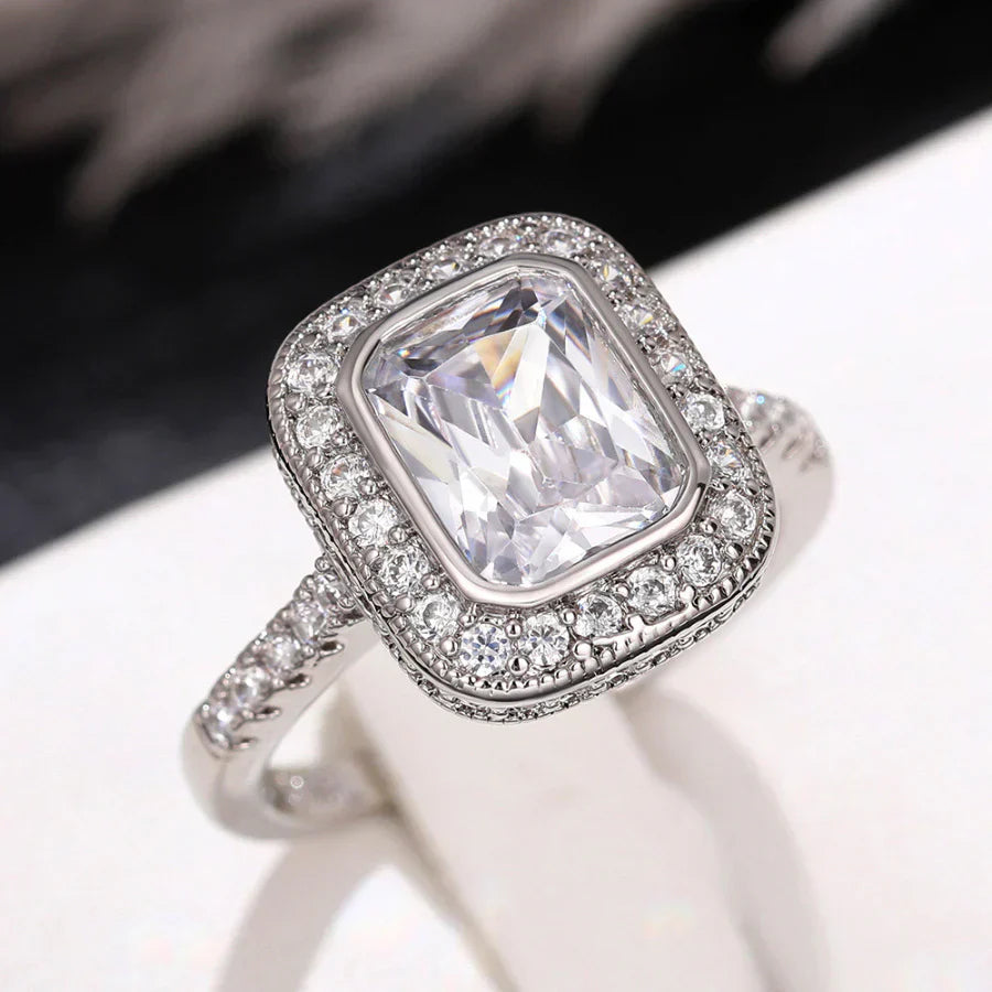 New Vintage Alloy Inlaid Zircon Ring